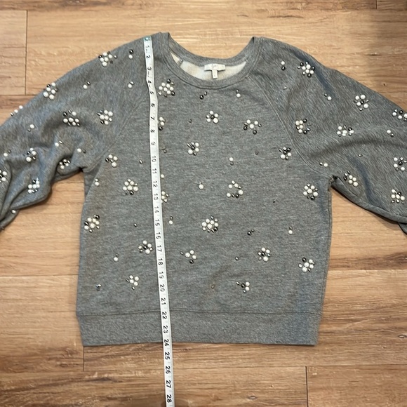 Joie Jesiah Embellished Faux Pearl Pullover Sweatshirt Size - Large - Picture 9 of 11